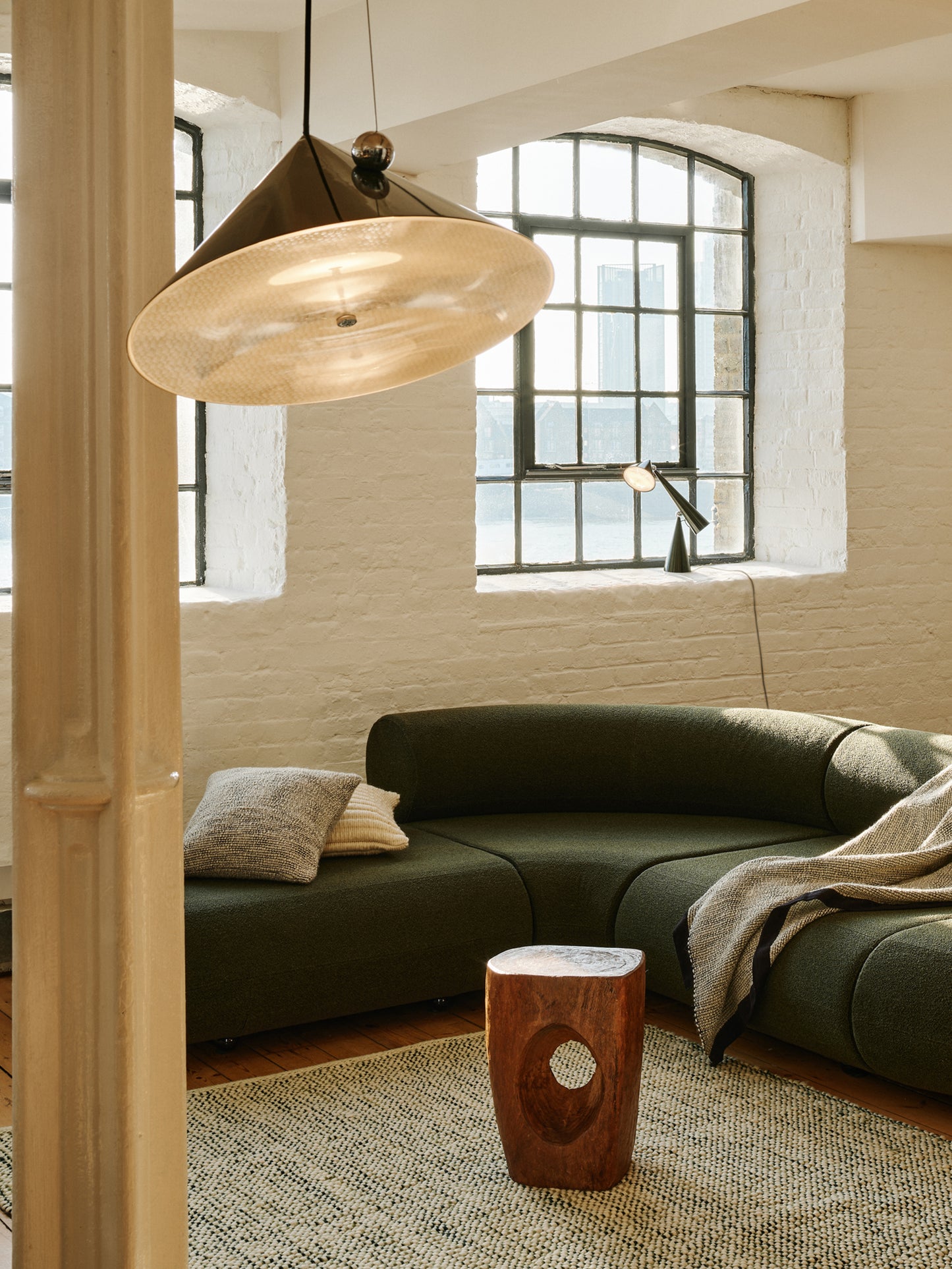 Pose Pendant 43cm Kelp LED CB-CCC