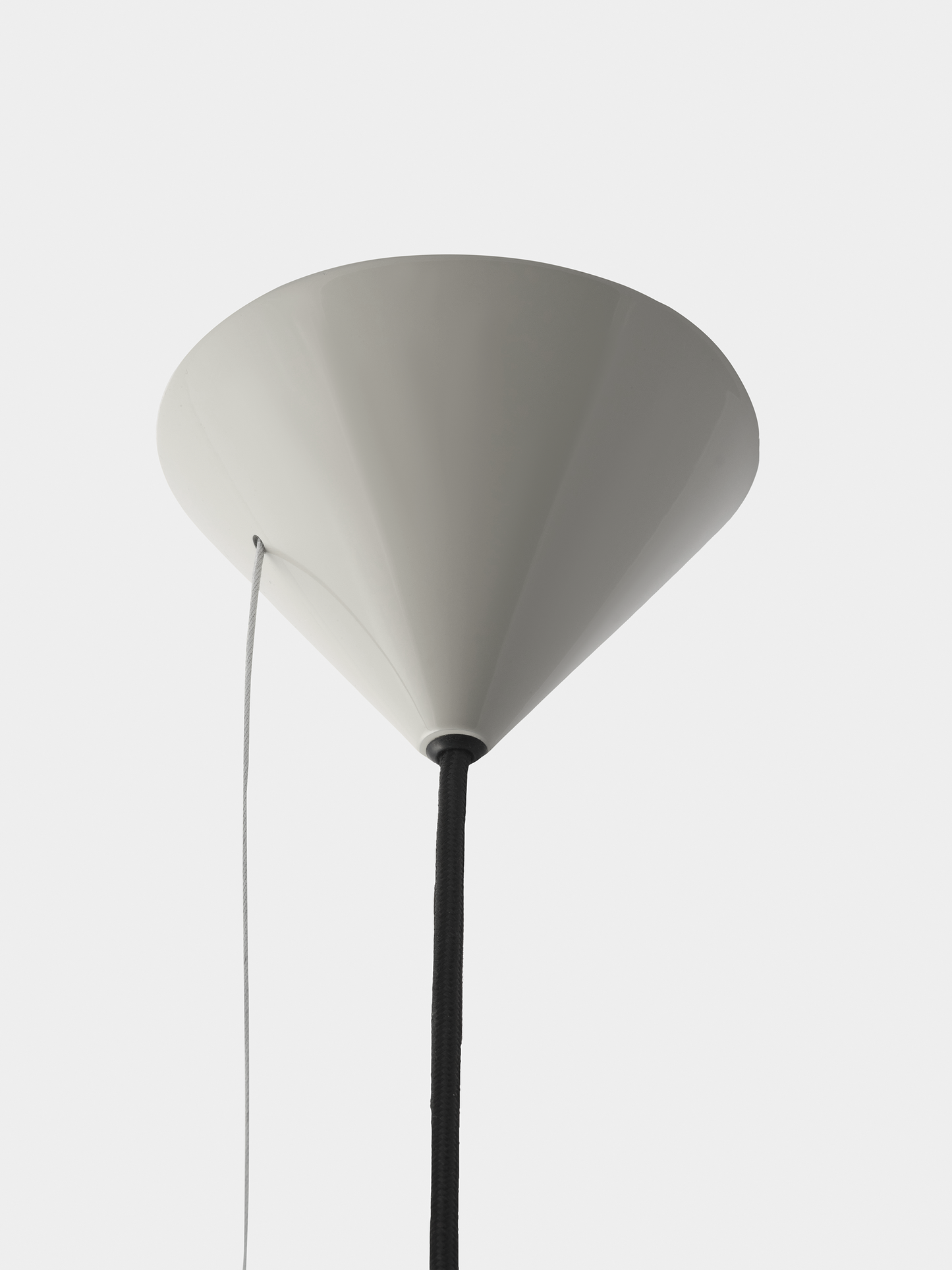 Pose Pendant 25cm Putty LED CB-CCC