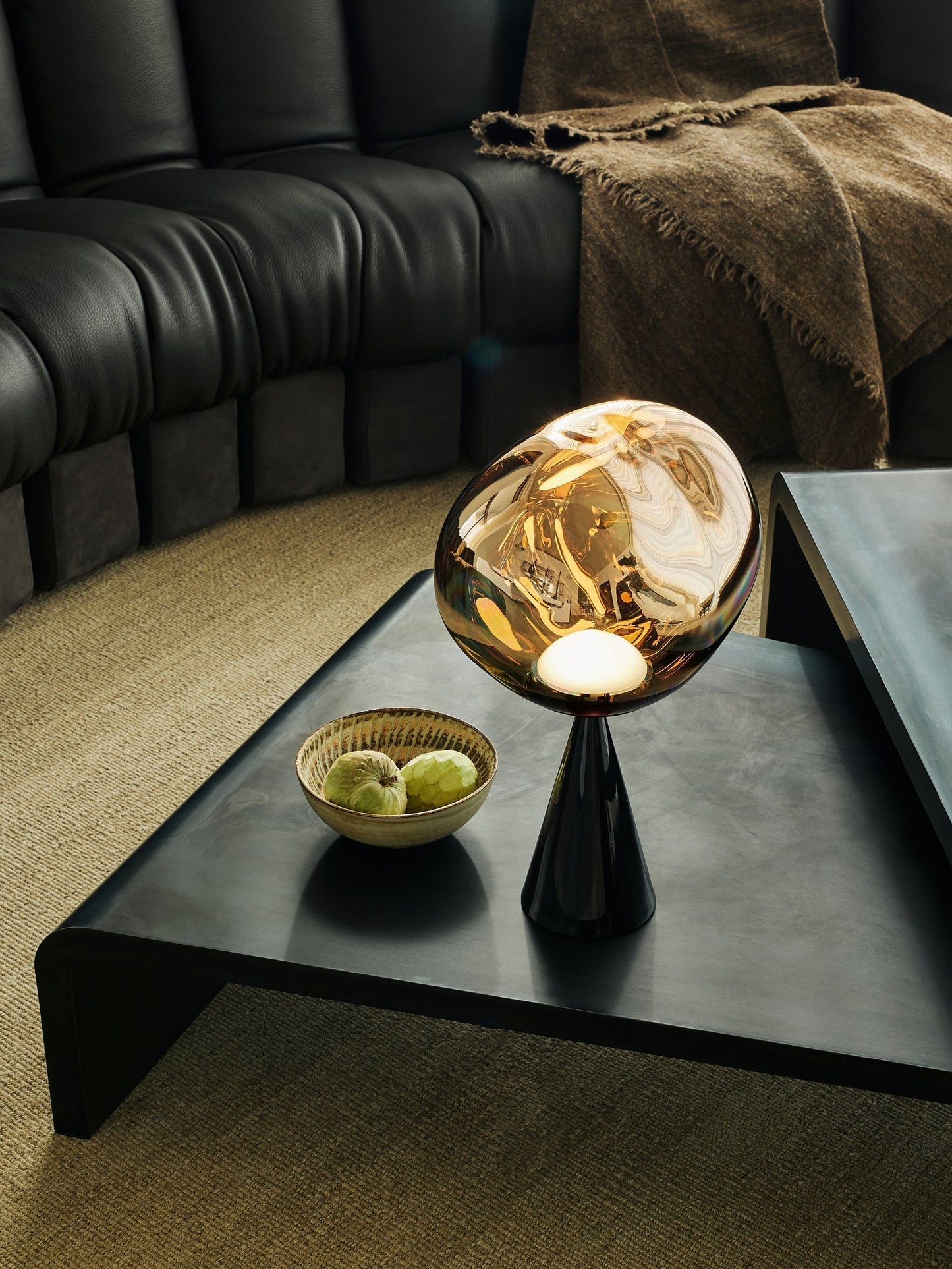 Melt Cone Fat Table Gold LED UN USA