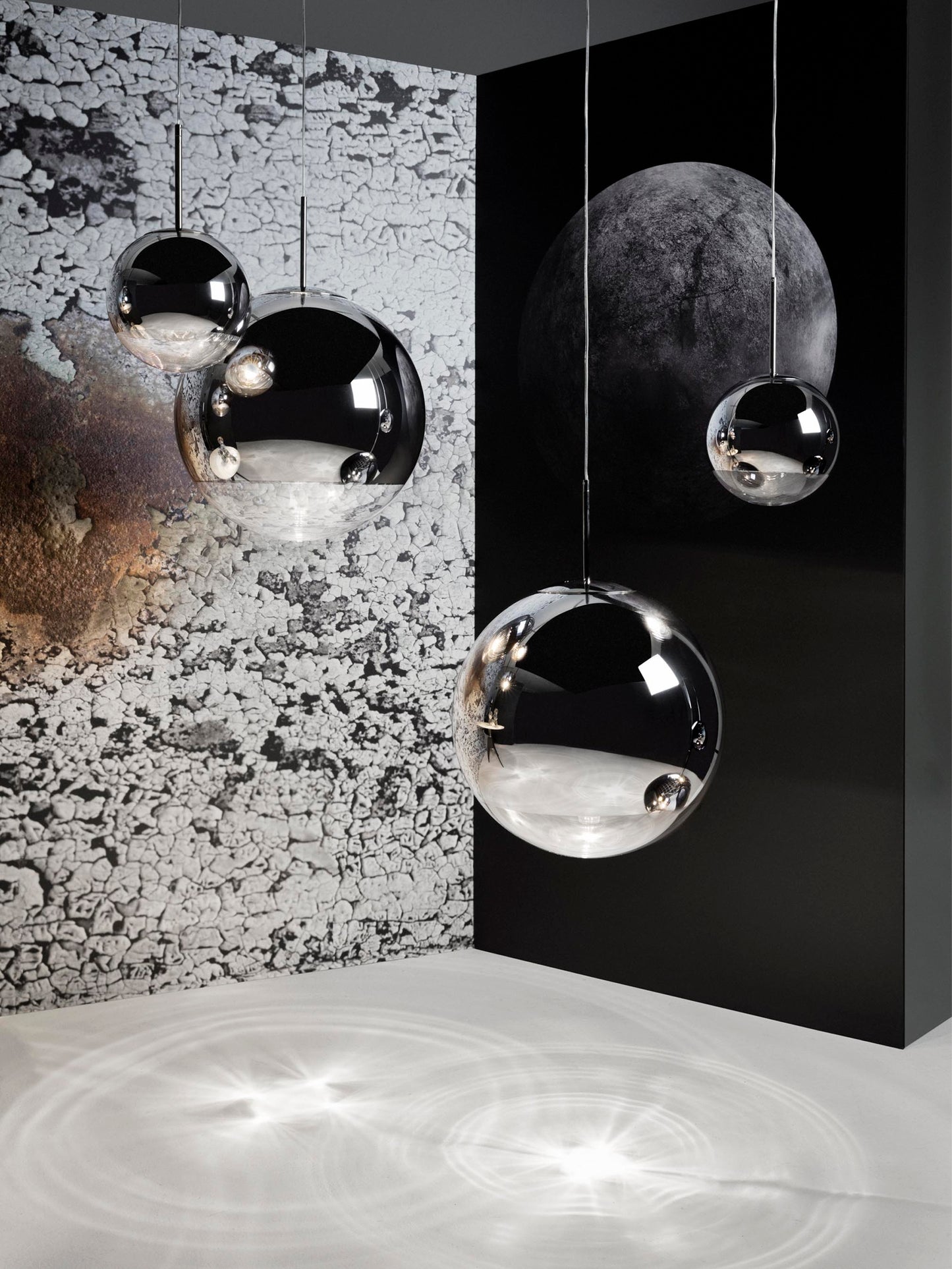 Mirror Ball Pendant 25cm Silver LED CB-CCC