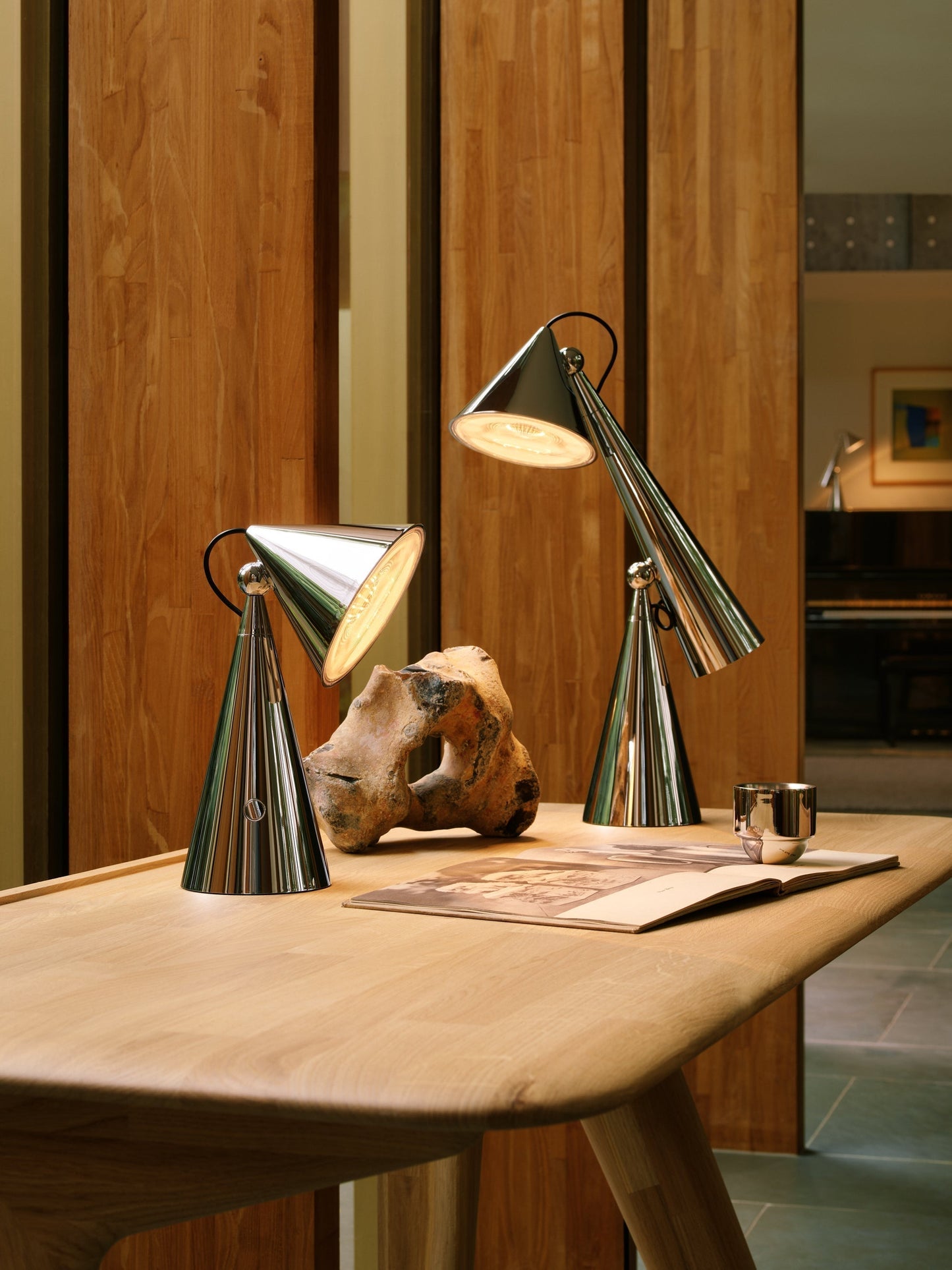 Pose Task Light LED Silver UN USA