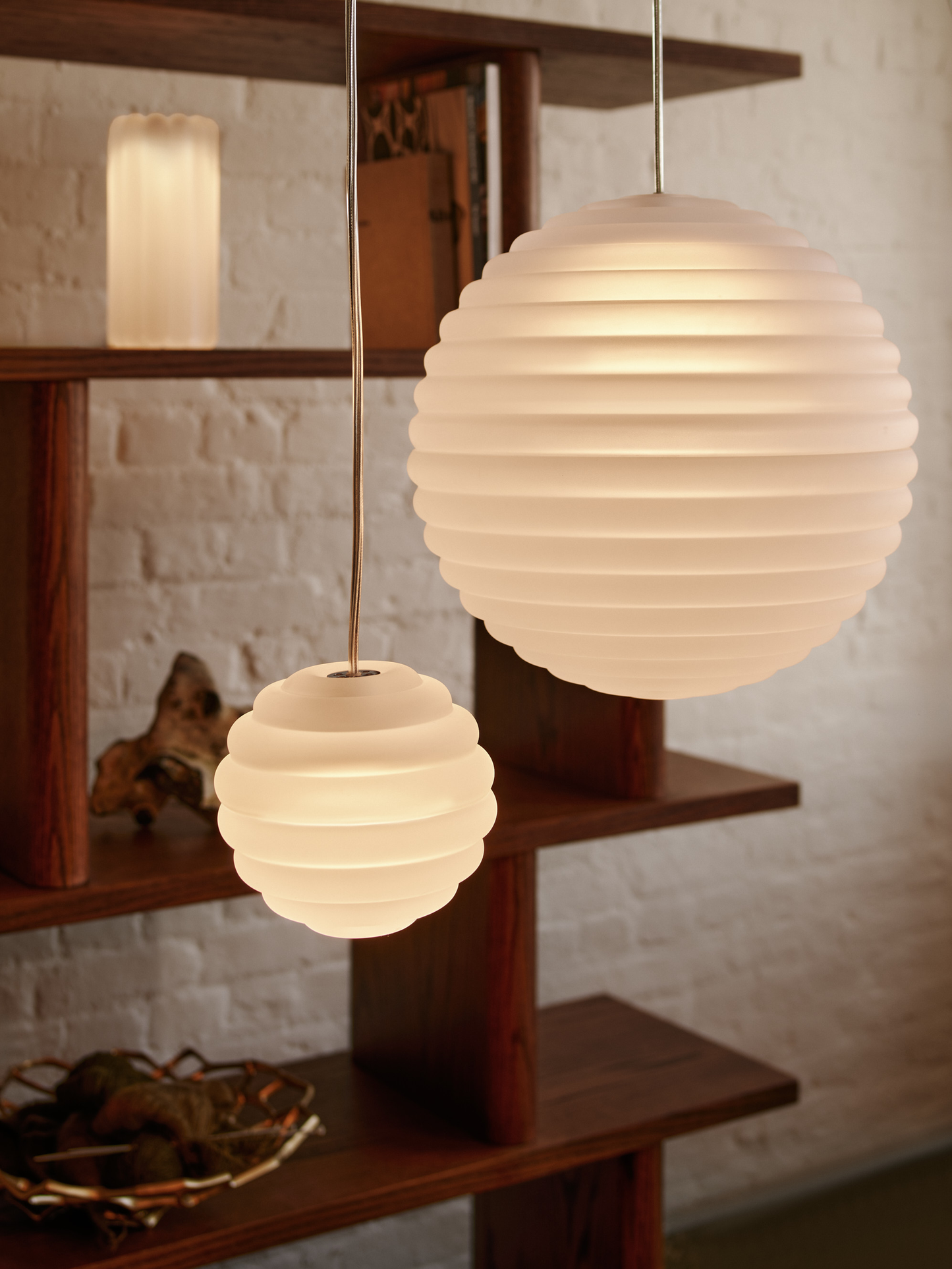 Press Pendant Mini Sphere Frosted 2700K LED CB-CCC