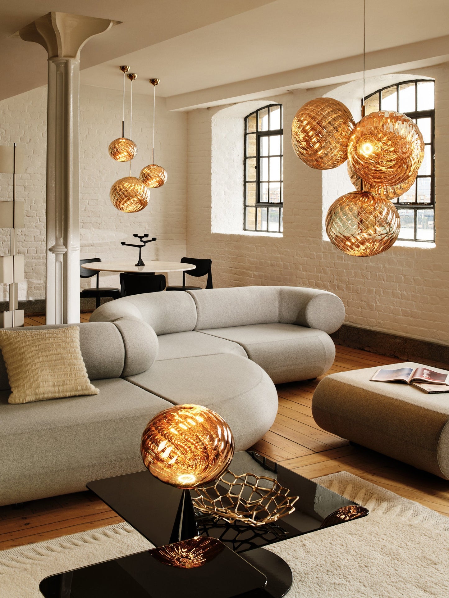 Whirl Chandelier Small Gold LED CB (EU WHC01GO-CEUM4)