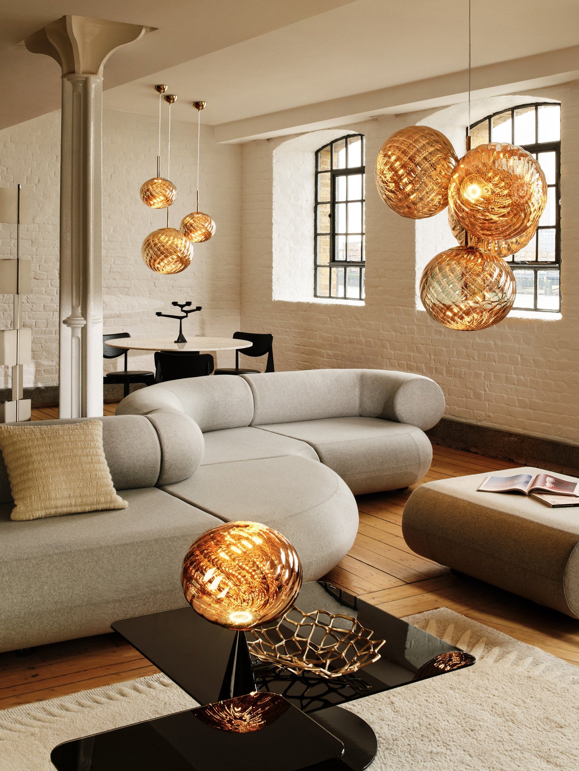 Whirl Chandelier Small Gold LED CB (EU WHC01GO-CEUM4)
